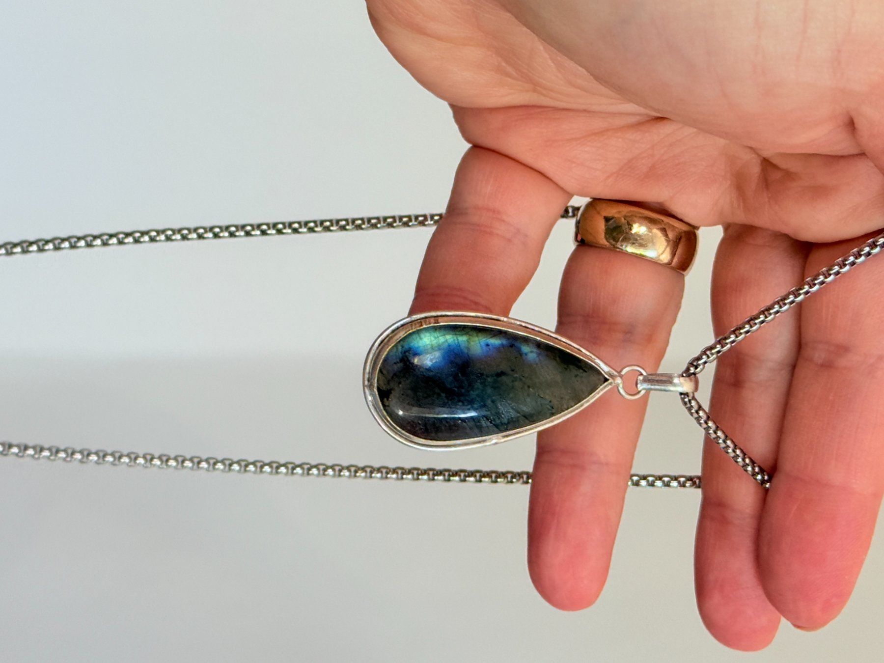 Ketten: Collier Labradorite , élégant et unique ✨ – Neu und originalverpackt aus Genève von AWWA 7