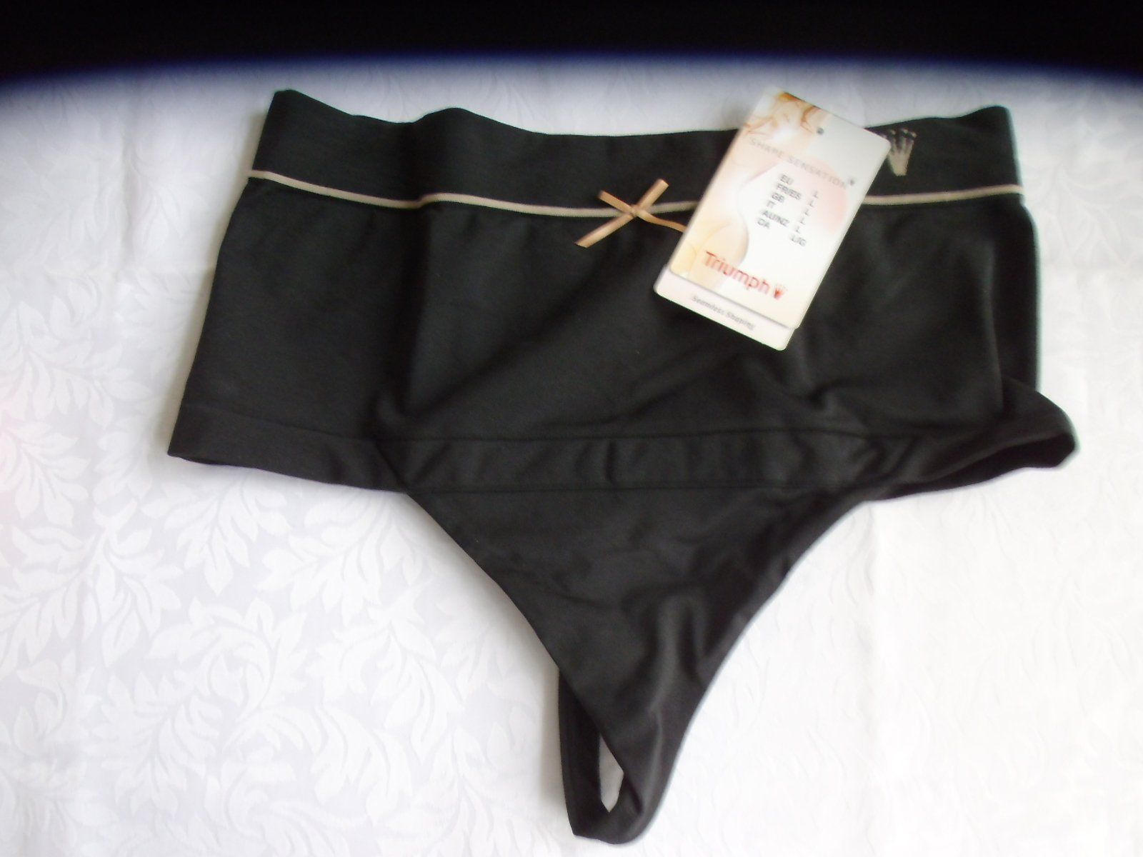 Triumph Altra biancheria intima: String von Triumph ***NEU** Grösse: L schwarz – Nuovo e nell'imballaggio originale da Walenstadt venduto da Pluisa 1