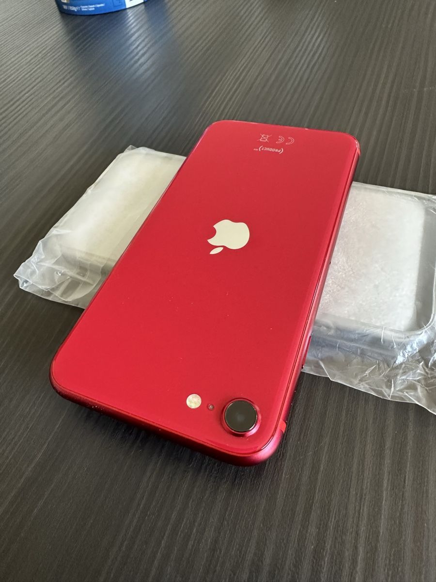 Apple Telefoni cellulari / Smartphones: iPhone SE 2 – Usato da Rickenbach b. Wil venduto da Kth_v8 5