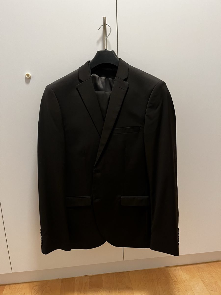 C&A Ensembles: Anzug C&A – D'occasion à Volketswil par and_nz6x