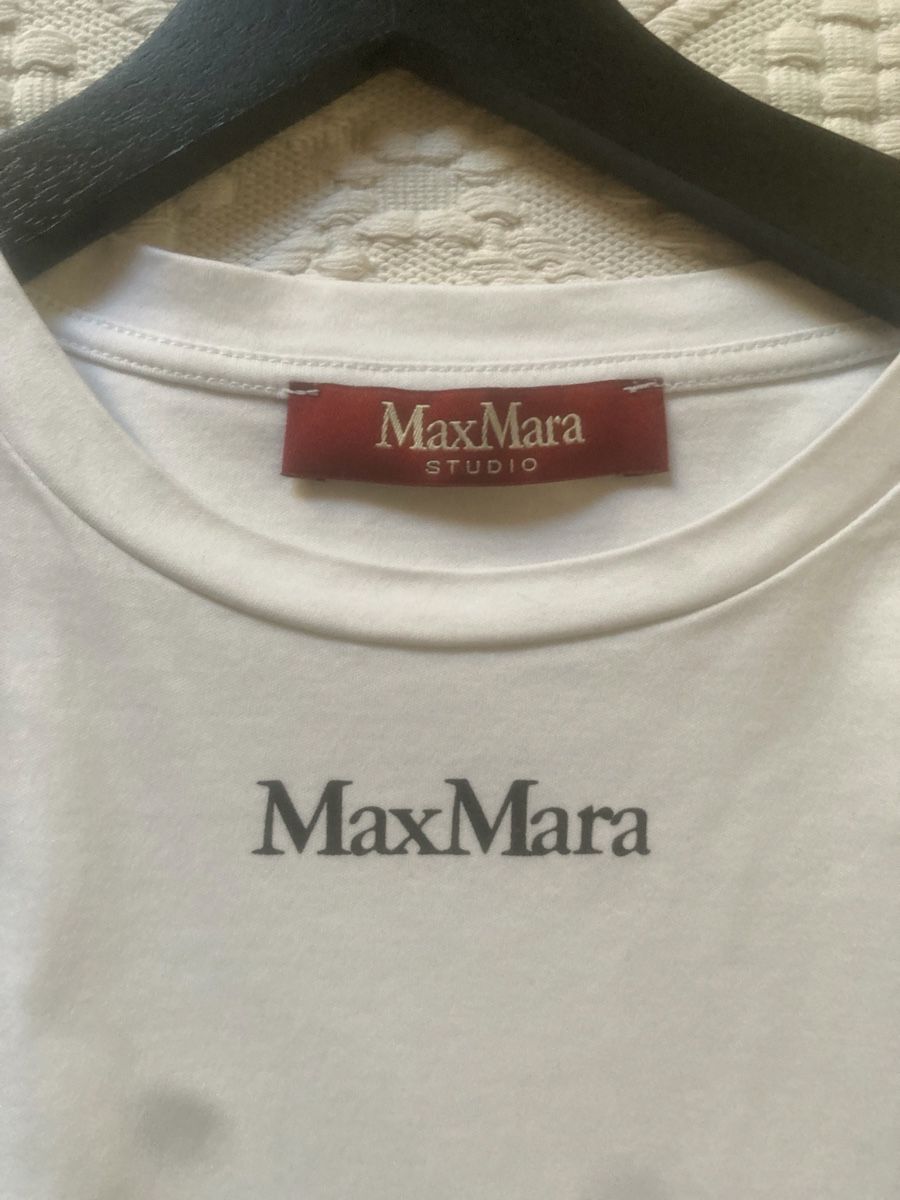 Max Mara T-shirt: T-shirt  – Nuovo (secondo la descrizione) da Cortébert venduto da col_h56s 1