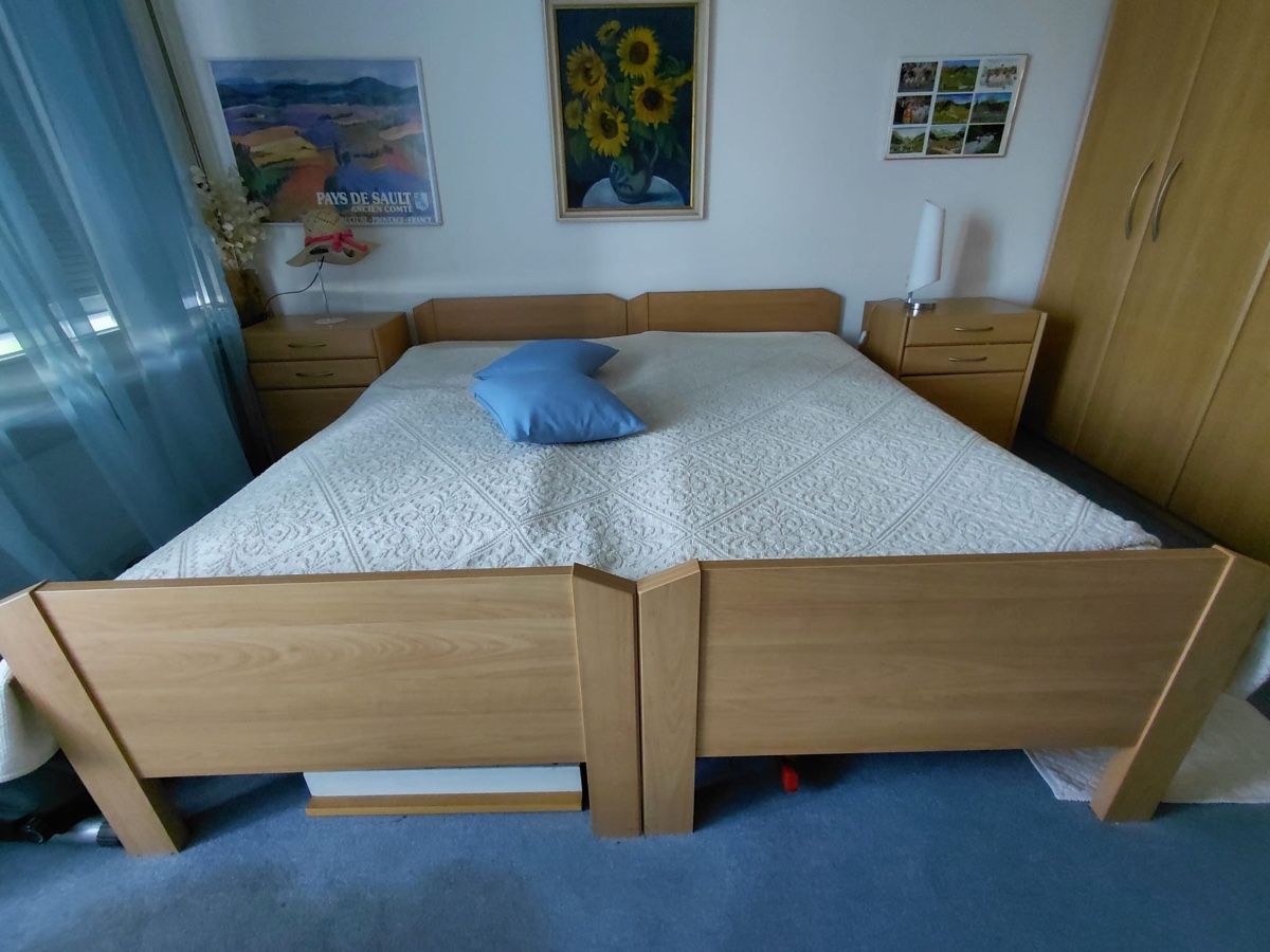 Pfister Betten: Vends meubles de chambres à coucher  – Gebraucht aus Bôle von ipo_kj9k 1