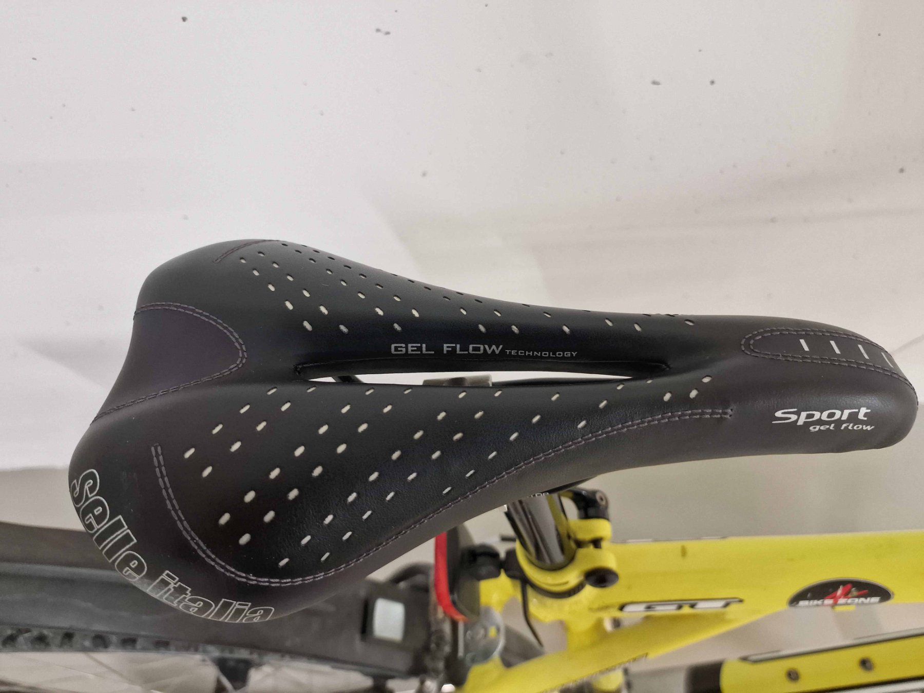 GT Velos: GT Avalanche MTB – Defekt aus Kloten von 4maim 2