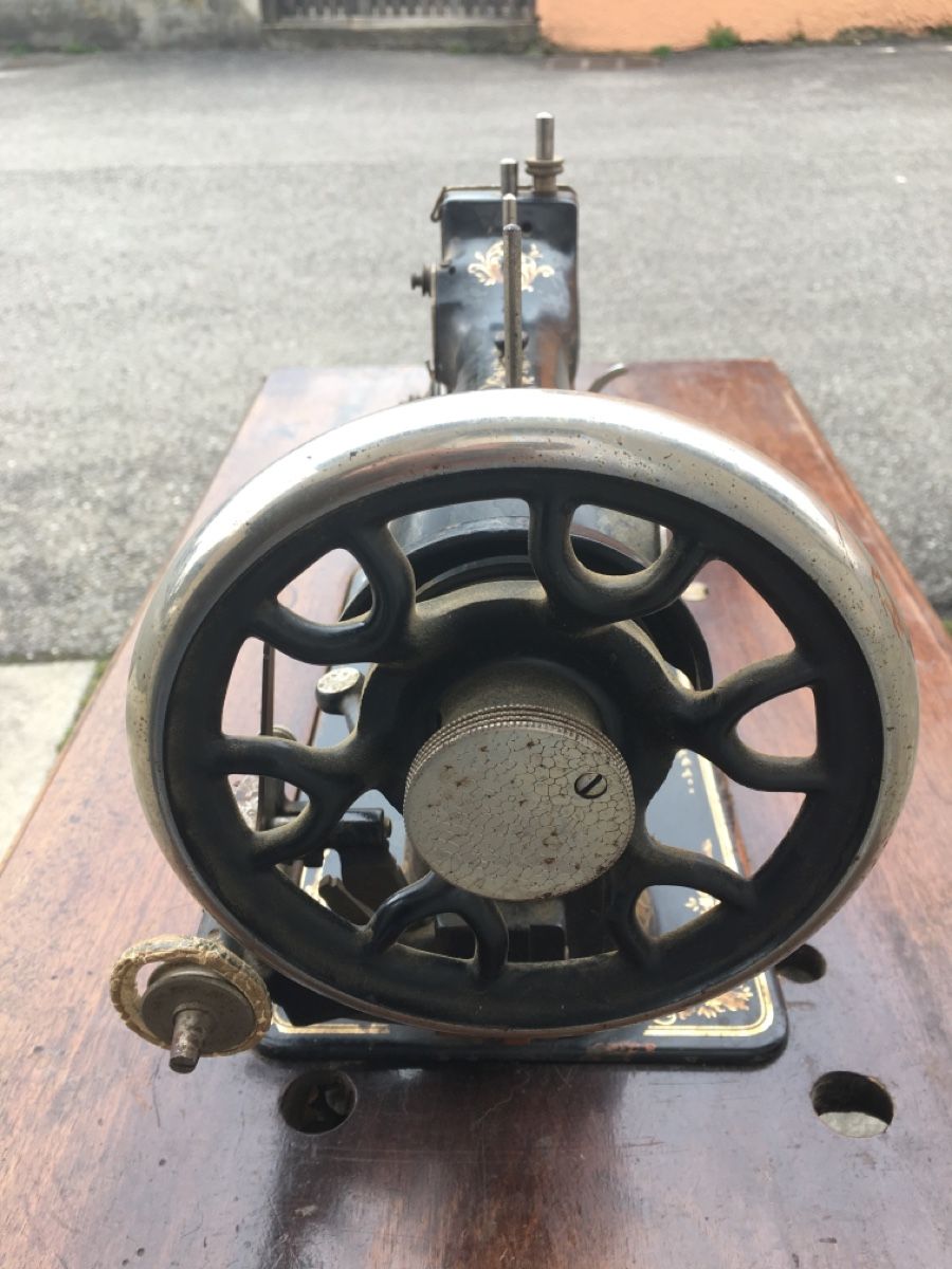 Pfaff Macchine da cucire: MACHINE À COUDRE VINTAGE PFAFF – Difettoso da Apples venduto da Gasscret 2