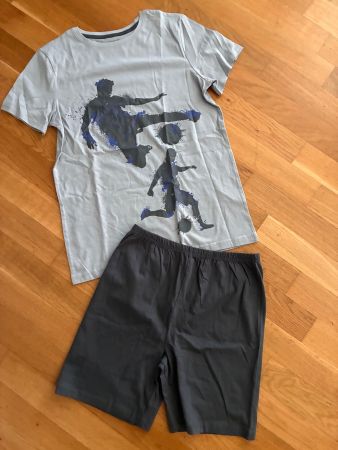 Tolles Pyjama Gr. 158, Neu