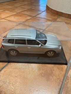 Giocattoli: Porsche Cayenne Spielzeugauto ca. 1:15 – Usato da Männedorf venduto da Fafa24 1