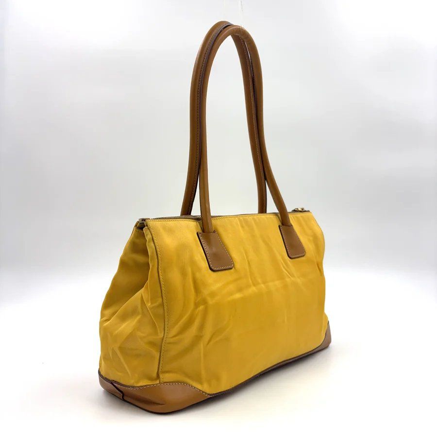 Prada Taschen für Damen: Prada Triangle Logo Handbag – Gebraucht aus Chamoson von Sapoloshop 1