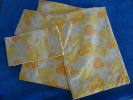 Bettwäsche. 2Duvets-/2Kissenanzüge, gelb-orange-weiss