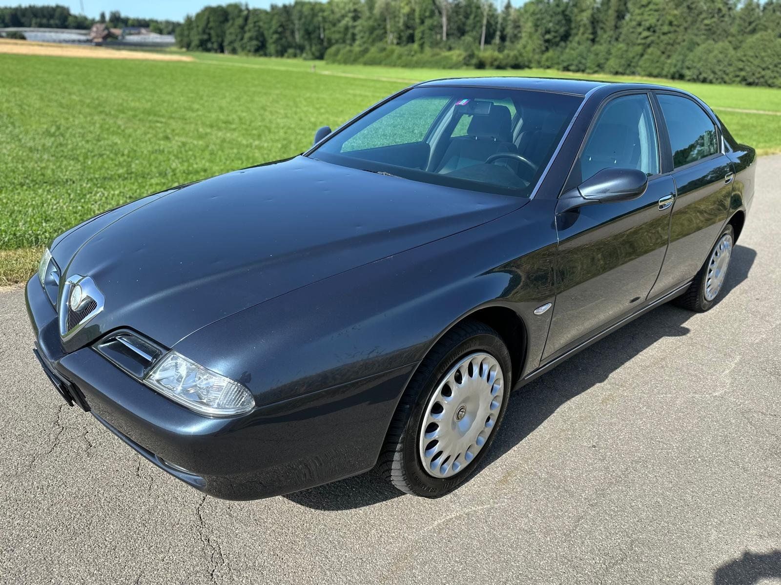 Alfa Romeo Automobili: ALFA ROMEO 2.0 TS – Usato da Hünenberg venduto da Auto-Klinik01