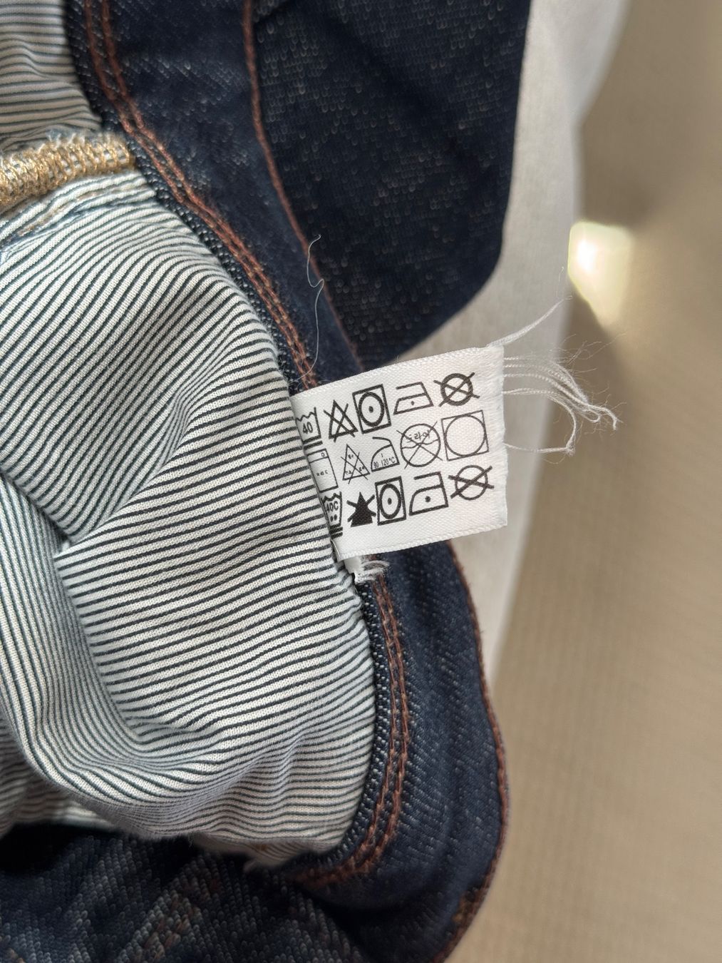 Massimo Dutti Jeans: Massimo Dutti | Jeans – Nuovo (secondo la descrizione) da Horgen venduto da onur_5 8