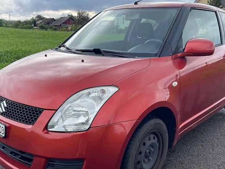 Suzuki Automobili: Suzuki Swift 1.3 – Usato da Niederlenz venduto da JasminaK01
