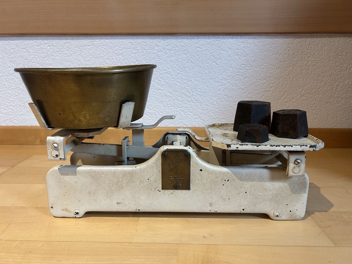 Bilance da cucina: Haushaltswaage mit Messing Schale und Gewichten – Usato da Steffisburg venduto da jan_66jz