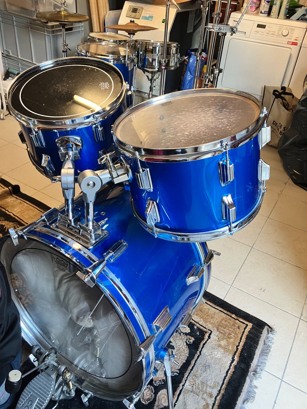 Strumenti musicali: Batterie acoustique bleue complète – Usato da Auvernier venduto da BelPheghor 1