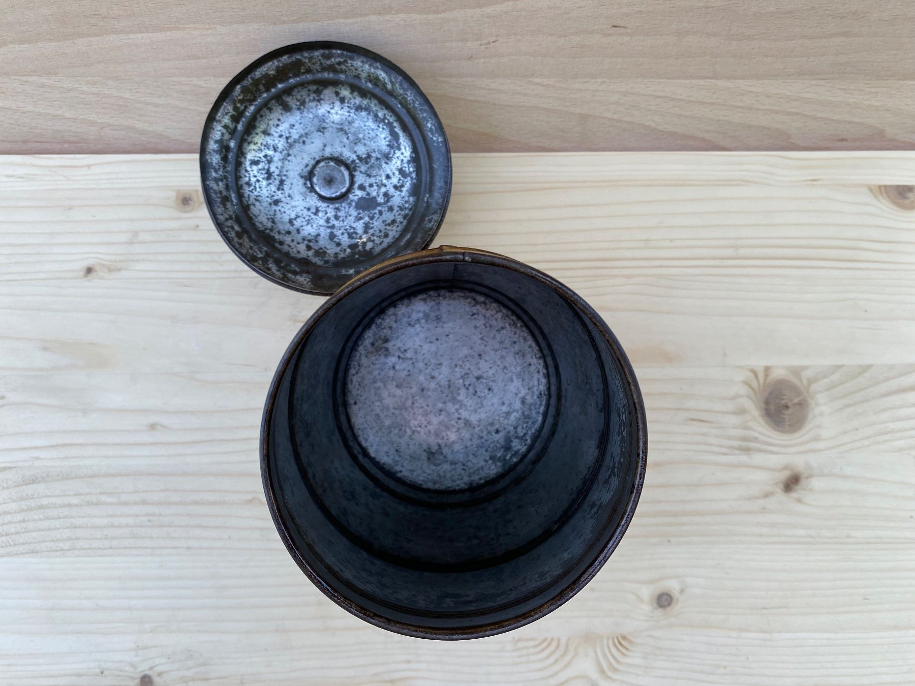 Zuccheriere: schöne alte Zuckerdose aus Blech – Usato da Feldbach venduto da Olive1 8