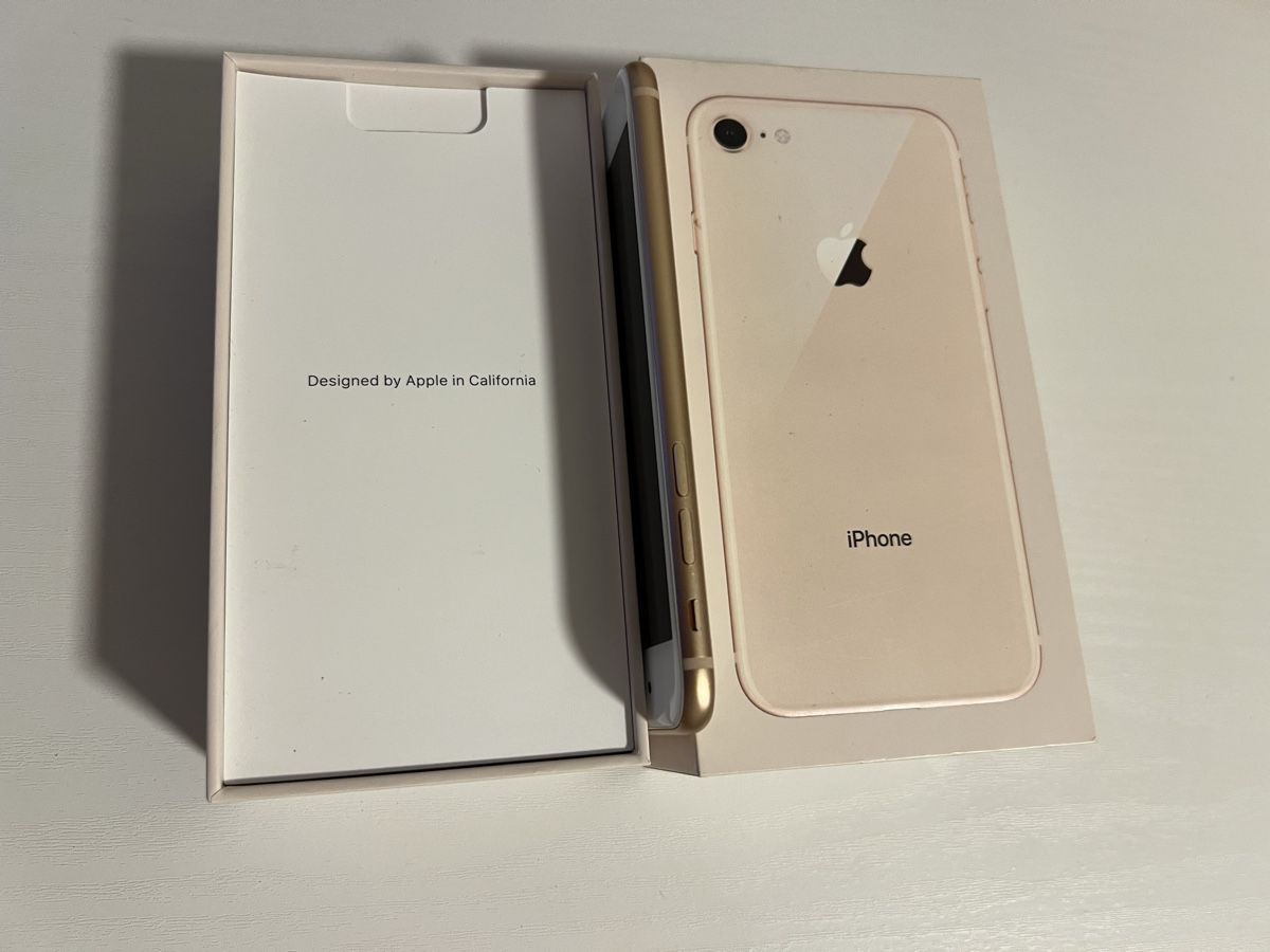 Apple Telefoni cellulari / Smartphones: iPhone 8 Gold 64 GB zu verkaufe – Usato da Adliswil venduto da Pacifoll 7