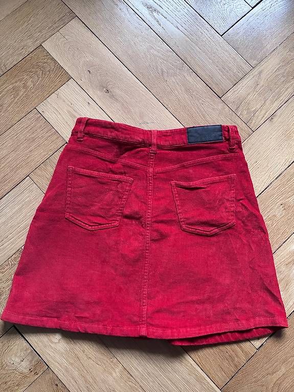 Jupes: Roter Rock in Grosse M – D'occasion à Bern par viddra 2