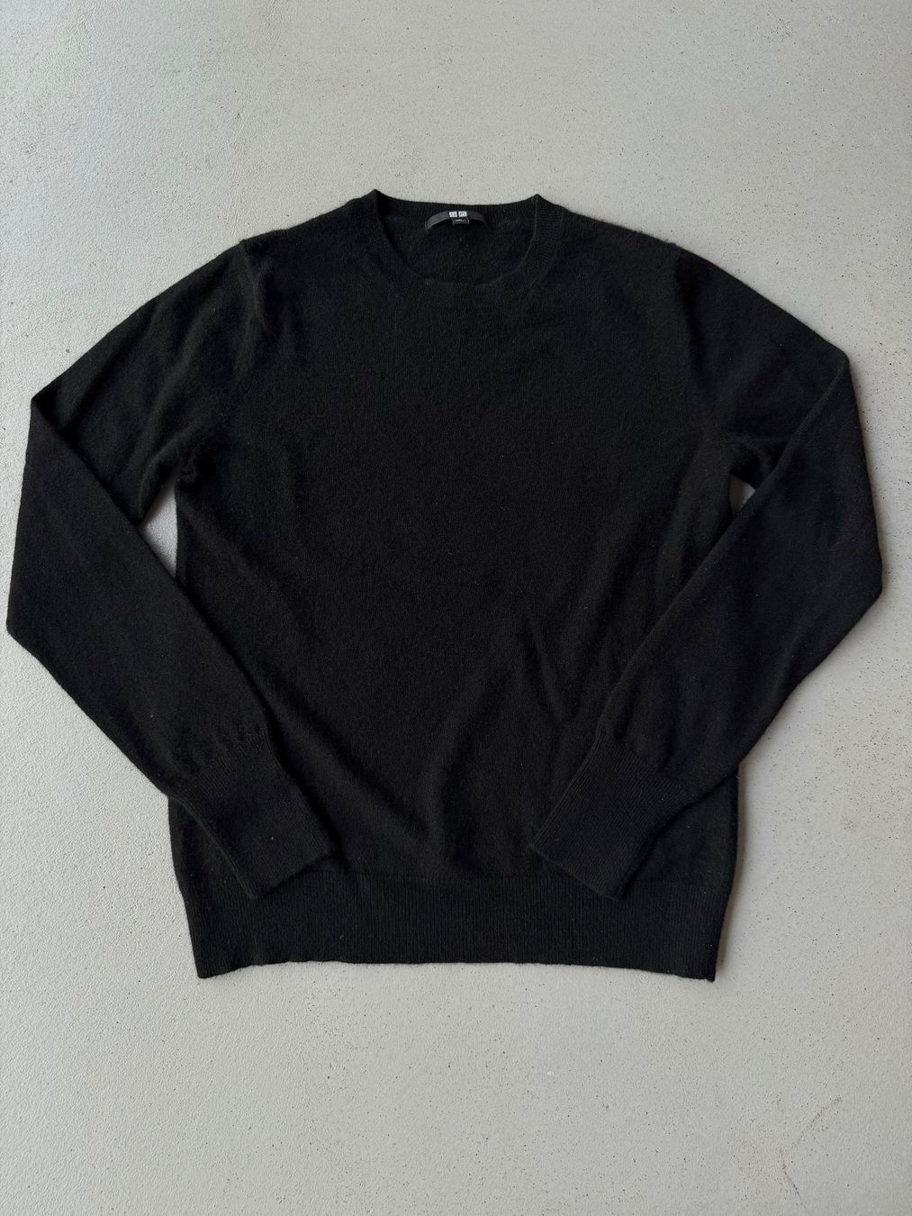 Uniqlo Maglioni & Felpe: Uniqlo - Pullover aus Kaschmir – Usato da St-George venduto da alaixee
