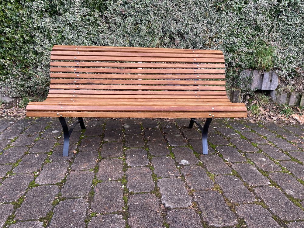 Geschwungene Gartenbank NEU HOLZLATTE EICHENHOLZ Kaufen auf Ricardo