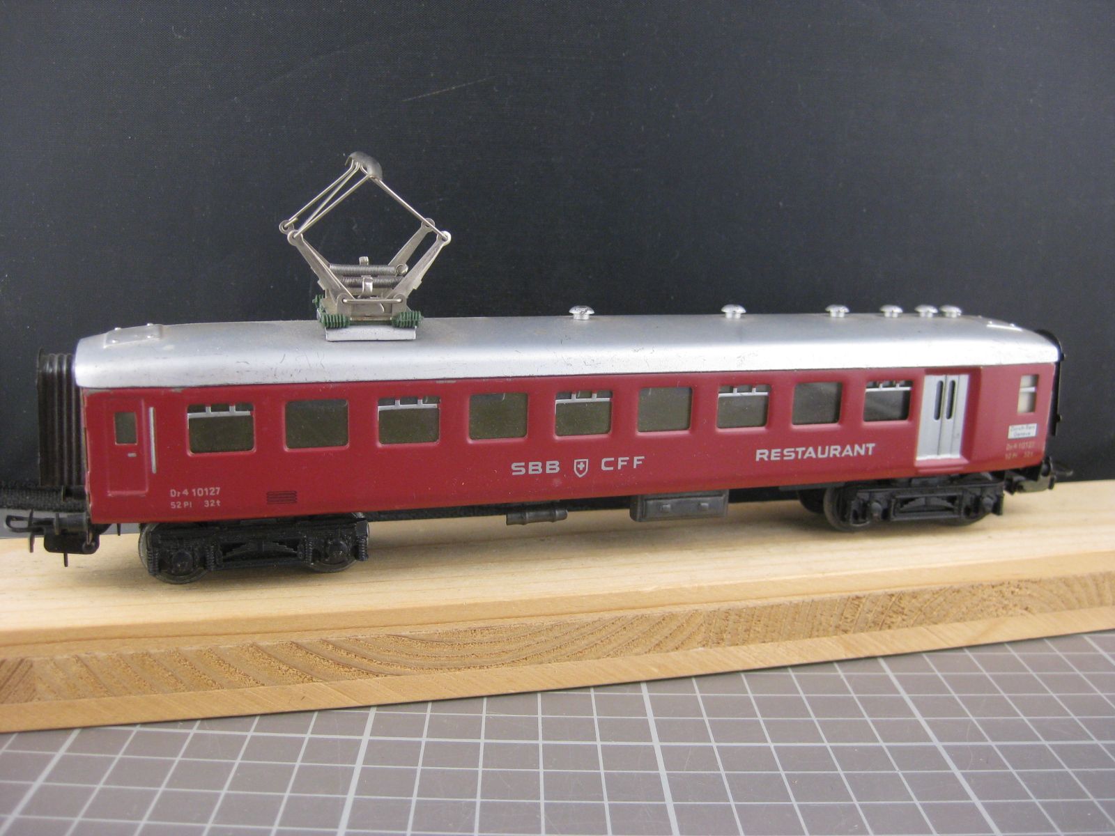 Märklin Modelleisenbahnen: Märklin SBB Speisewagen rot – Gebraucht aus Malters von Marosko 1