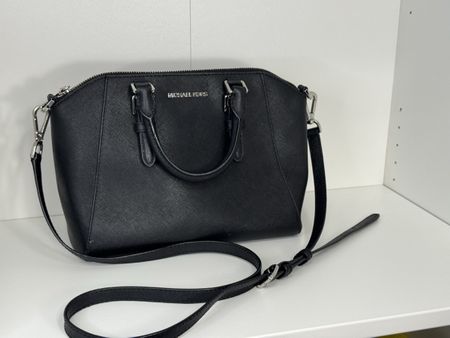 Elegante Michael Kors Handtasche, Schwarz, Top Zustand!