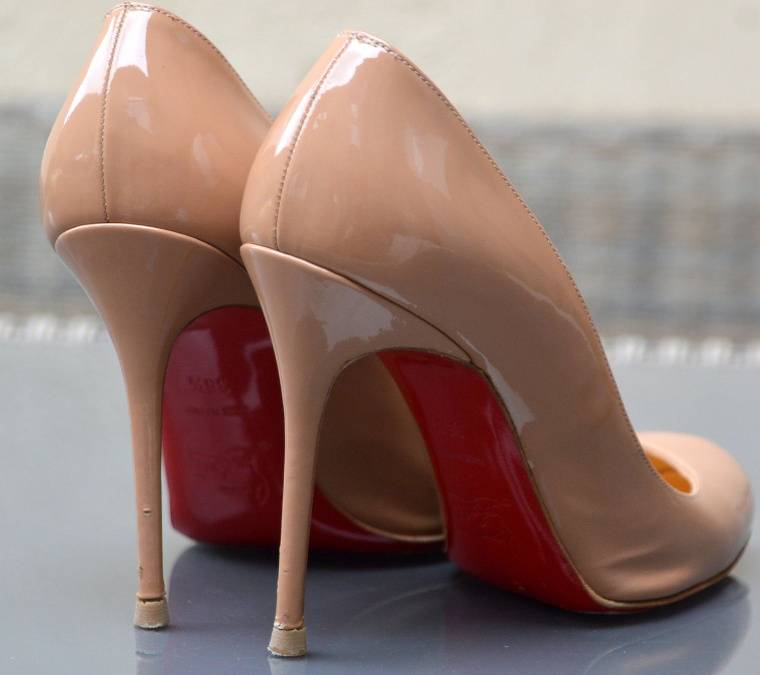 Christian Louboutin Scarpe da donna: Pumps Christian Louboutin .23 cm – Usato da Collonges venduto da Auganien
