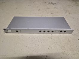 Ubiquiti UniFi Security Gateway Pro 4 (USG-PRO-4)