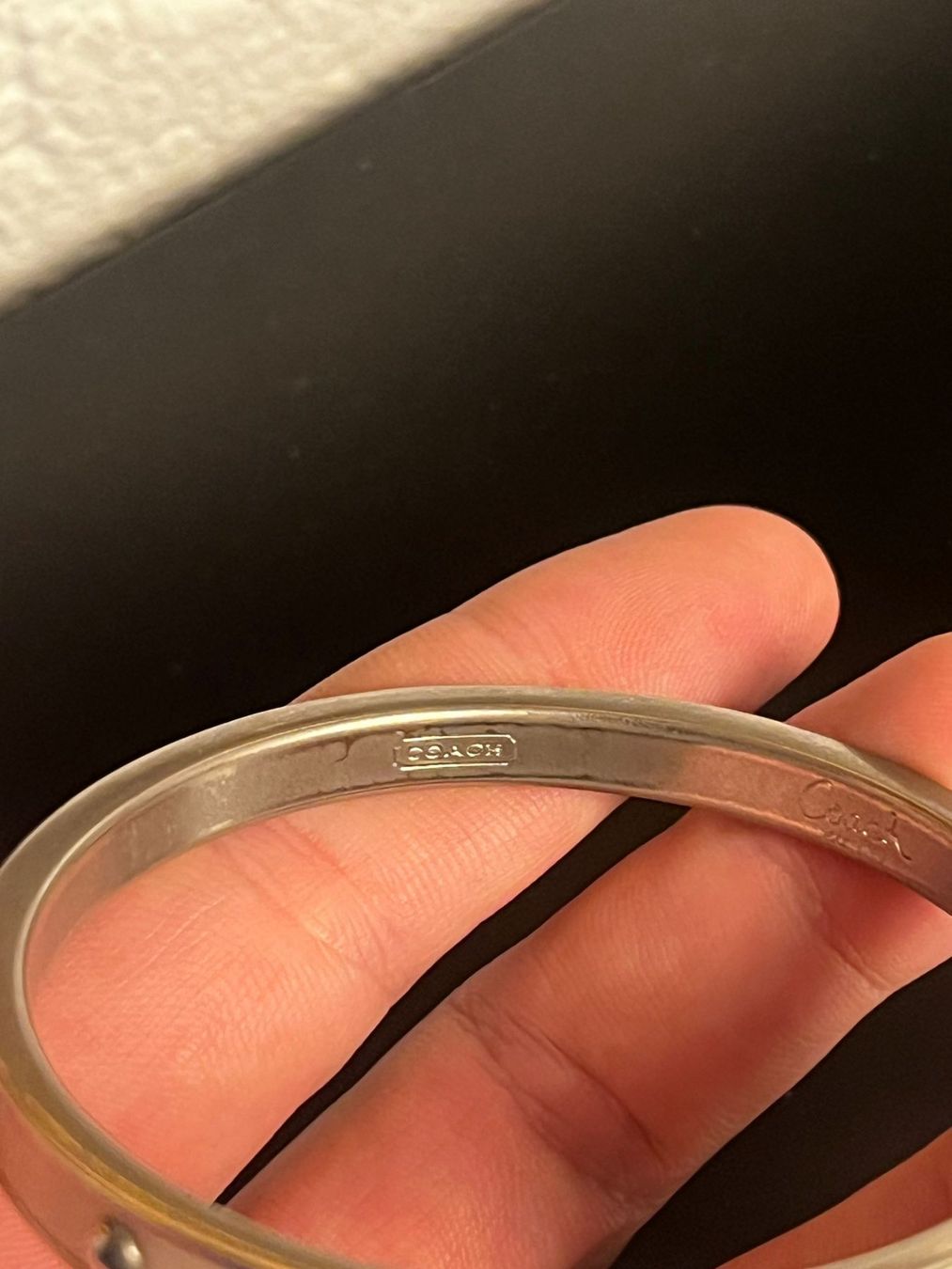 Coach Bracciali & Braccialetti: COACH Armreif Silber Nieten Design – Usato da Winterthur venduto da Dejv 2