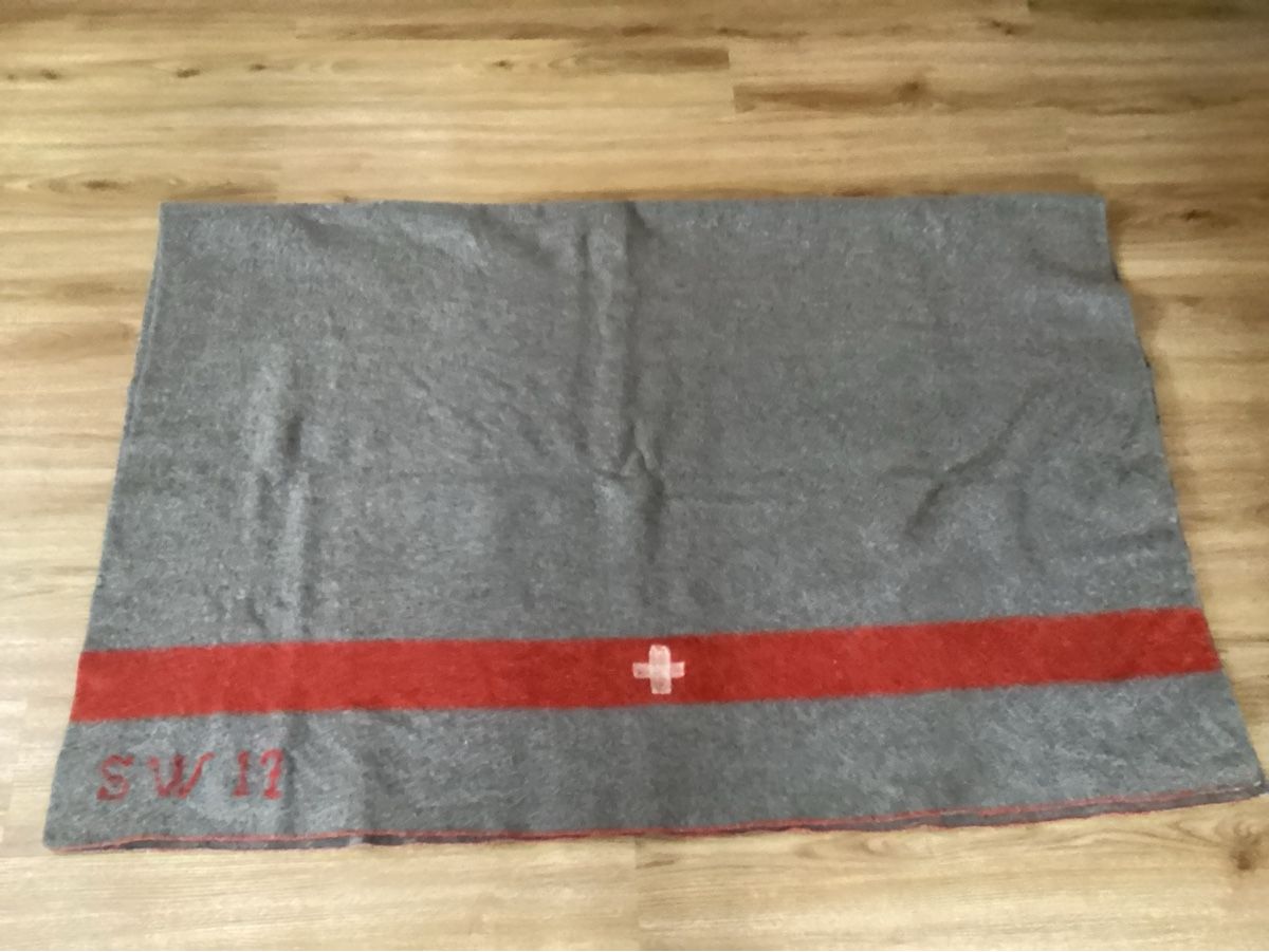 Schweizer Armee Coperte: Original Schweizer Armee Wolldecke – Usato da Wassen UR venduto da SABDOM