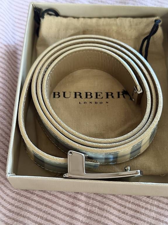 Gürtel: Cintura burberry  – Gebraucht aus Montagnola von bib_b6lm