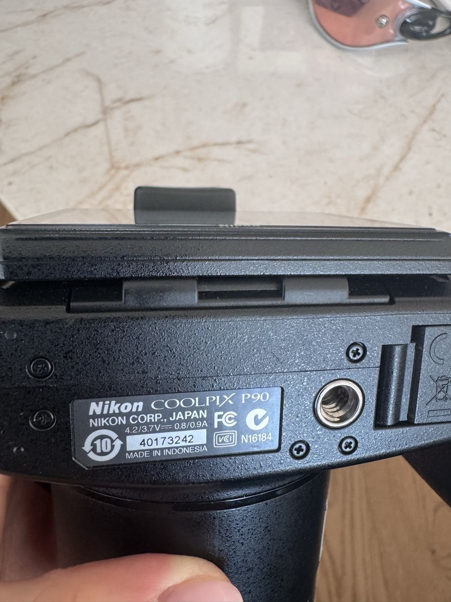 Nikon Appareil photo: Nikon Coolpix P90 – D'occasion à Zumikon par ZH96075 1