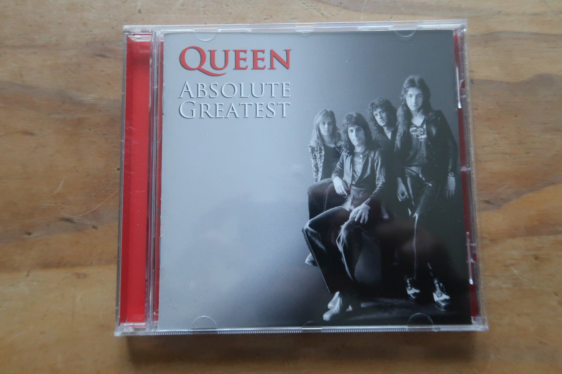 CD: QUEEN - ABSOLUTE GREATEST - BEST OF - CD – Usato da Basel venduto da Patiscat