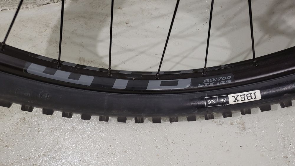 Laufradsatz 29 /700 WTB STX i25 9