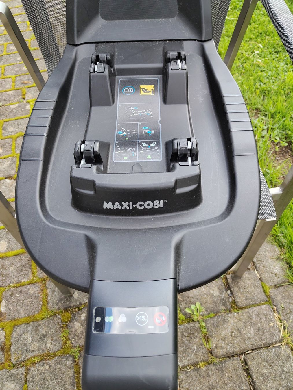 Maxi-Cosi Seggiolini per auto: Maxi-Cosi Babyschale Basisstation – Usato da St.Peterzell venduto da alterego1000 1