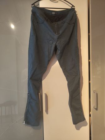 Hose / Damenhose Skinny Strech / XL