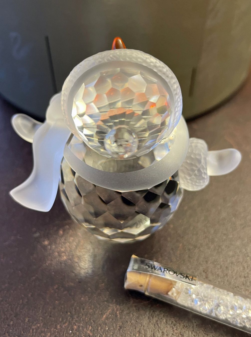 Swarovski Statuette: Swarovski Schneemann 6 cm mit Glitter – Nuovo e nell'imballaggio originale da Chur venduto da elifornico 4
