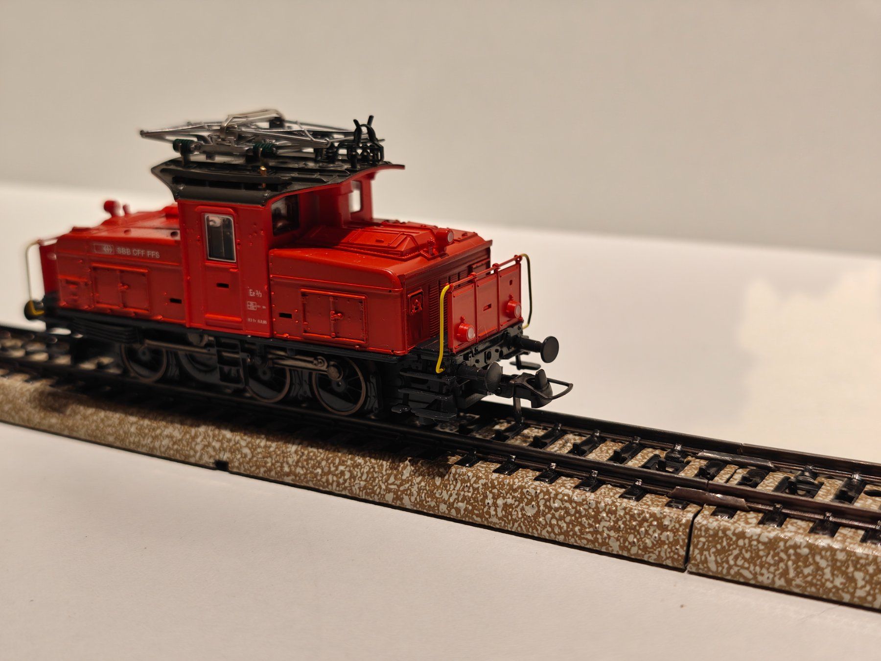 Roco Modelleisenbahnen: Roco 43939 SBB Ee 3/3 – Gebraucht aus Braunau von Homersimpson 3