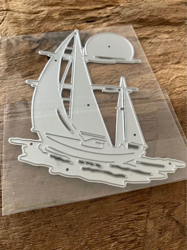Sciablone: Neue Stanzschablone Segelschiff mit Sonne – Nuovo e nell'imballaggio originale da Effretikon venduto da wenuss 1