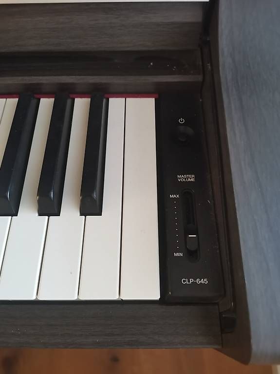 Strumenti musicali: YAMAHA Digitalpiano Clavinova – Usato da Beckenried venduto da 55w61b84 4