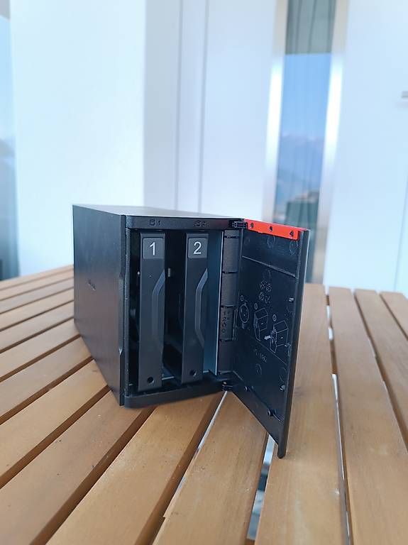 Buffalo Server: Buffalo Linkstation NAS LS520DE – Usato da Bettwiesen venduto da Wanda003 2