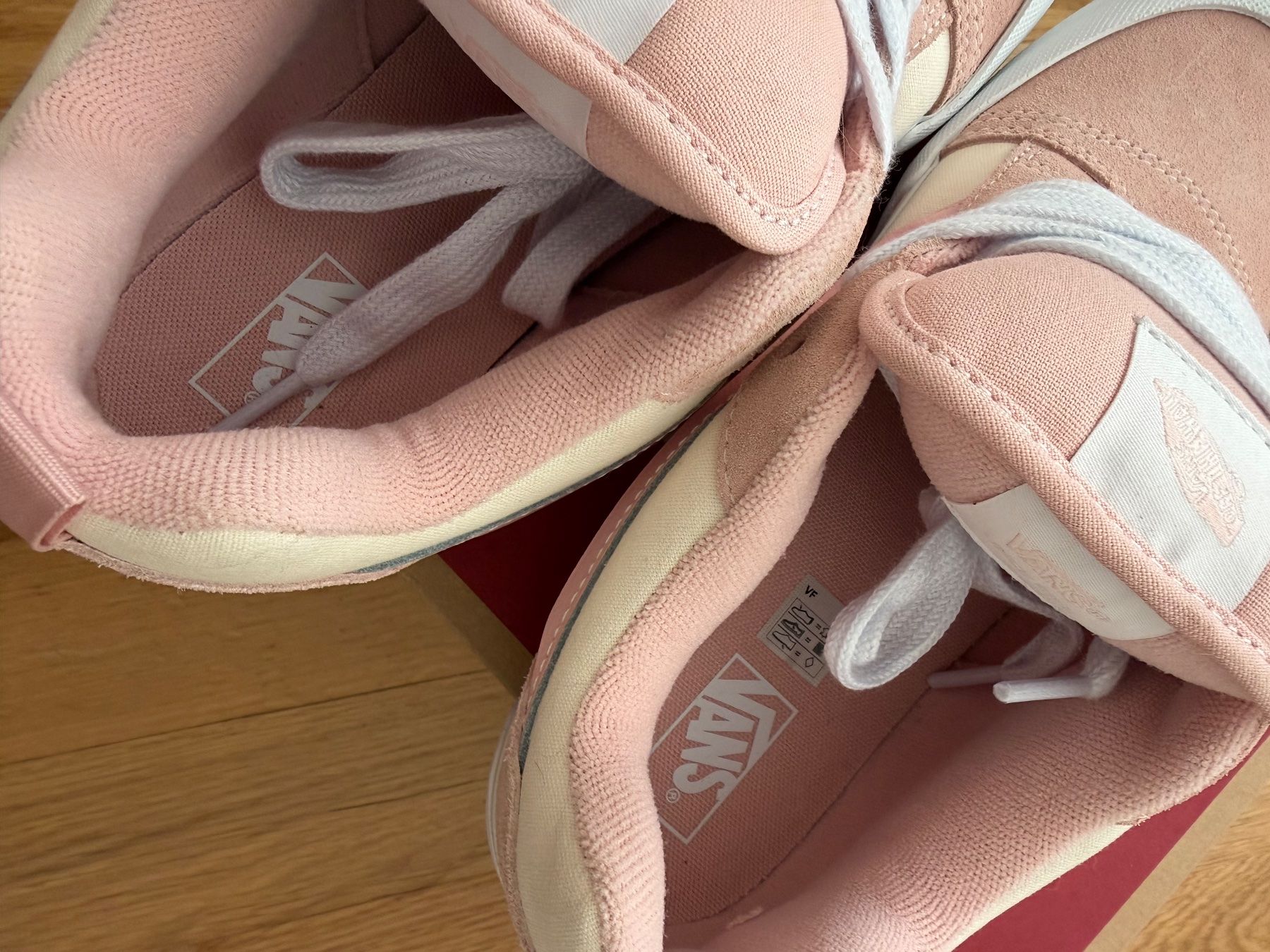 Vans Chaussures femmes: Baskets Vans Knu Skool neuves – Neuf avec emballage d'origine à Nyon par Lucieluce2211 3