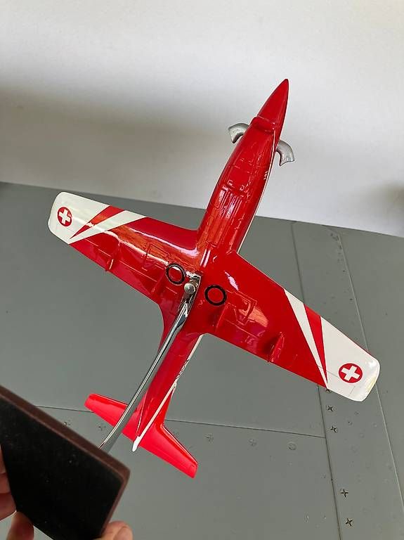 Modellbausätze & Standmodelle: Pilatus PC-21 Desk Model – Neu und originalverpackt aus Cologny von Thr5167 3