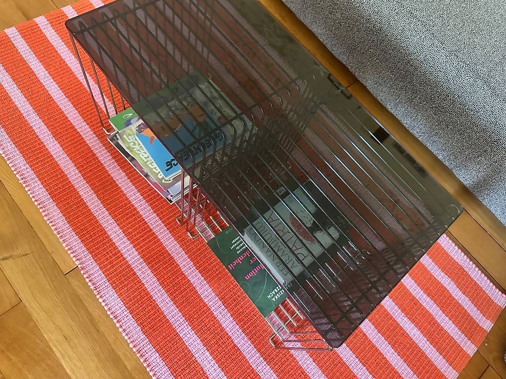 Scaffali: Montana Panton Wire mit Glas-Abdeckung – Usato da Luzern venduto da dariajenni 2