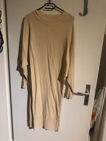 Pulloverkleid Zebra Grösse L beige / hellbraun