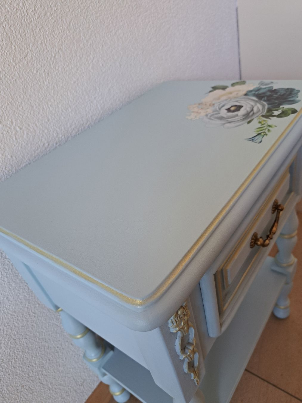 Comodini: Nachttisch im Vintage Stil hellblau mit Schublade – Usato da Urswil venduto da Deko-Meise 3