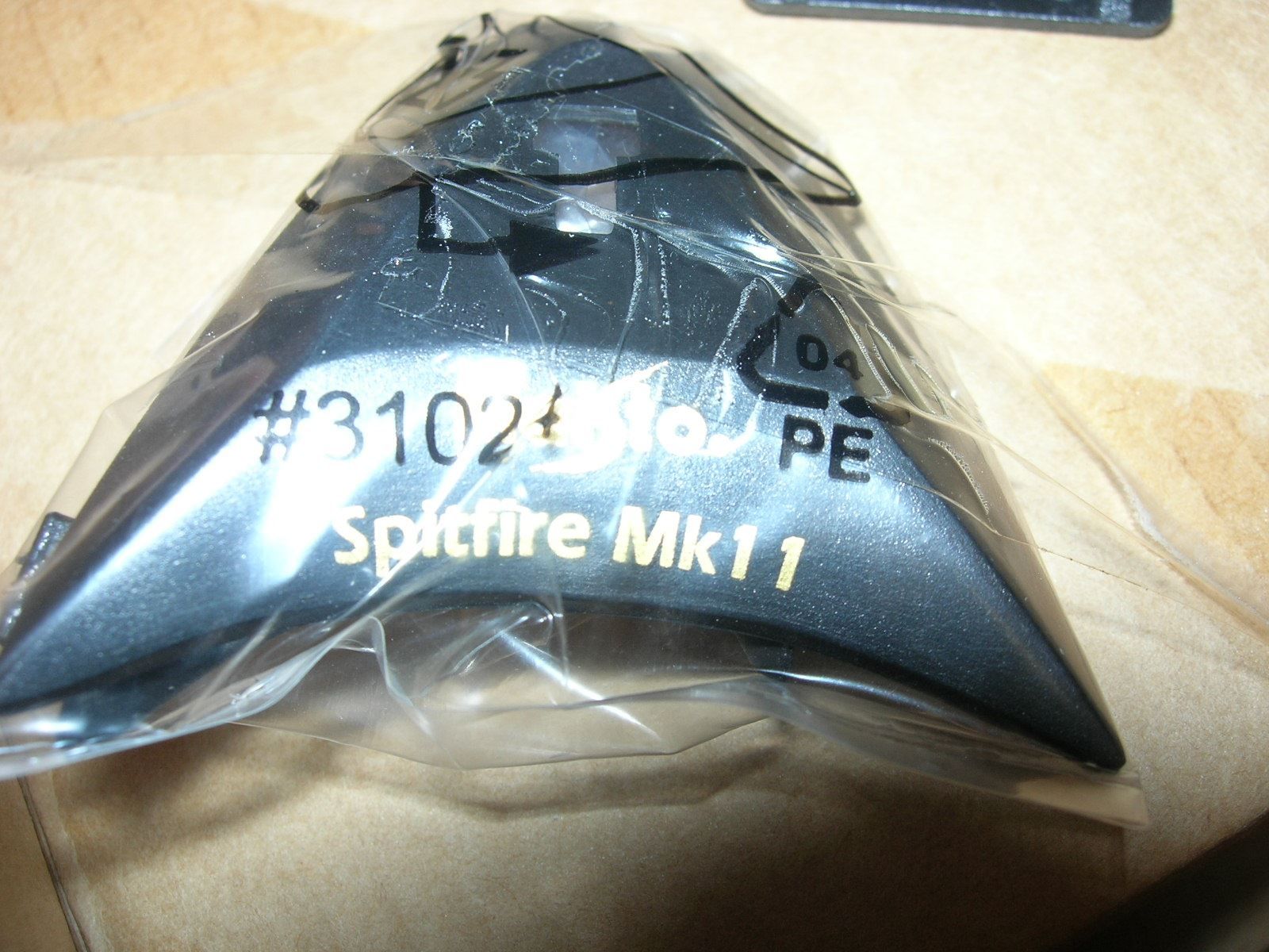 Maisto Kit di modellismo & Modellini statici: Spitfire Mk 11 ° Maisto 1:72 – Nuovo e nell'imballaggio originale da Hornussen venduto da Amw 3