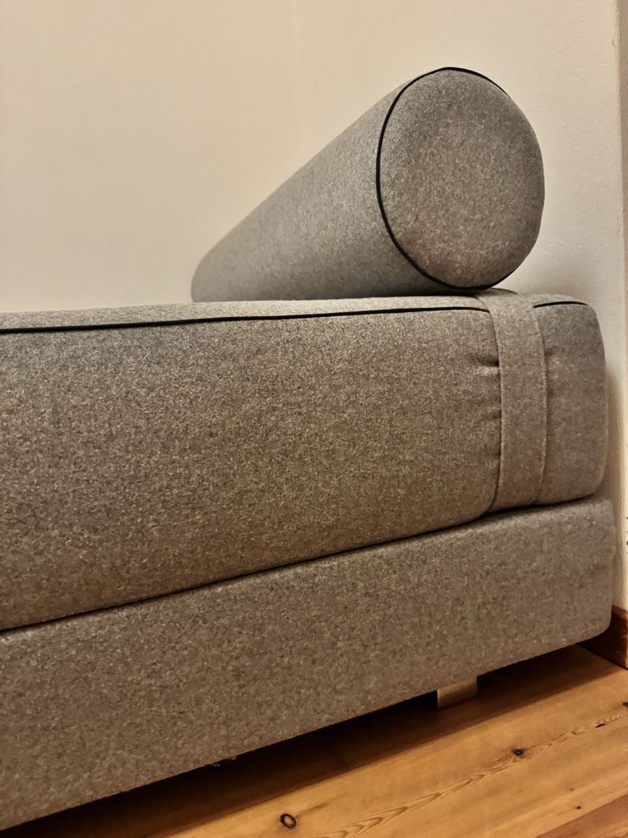 Chaises longues: Daybed grey / sofa bed in great condition – D'occasion à Pfaffhausen par DariaStuder 1