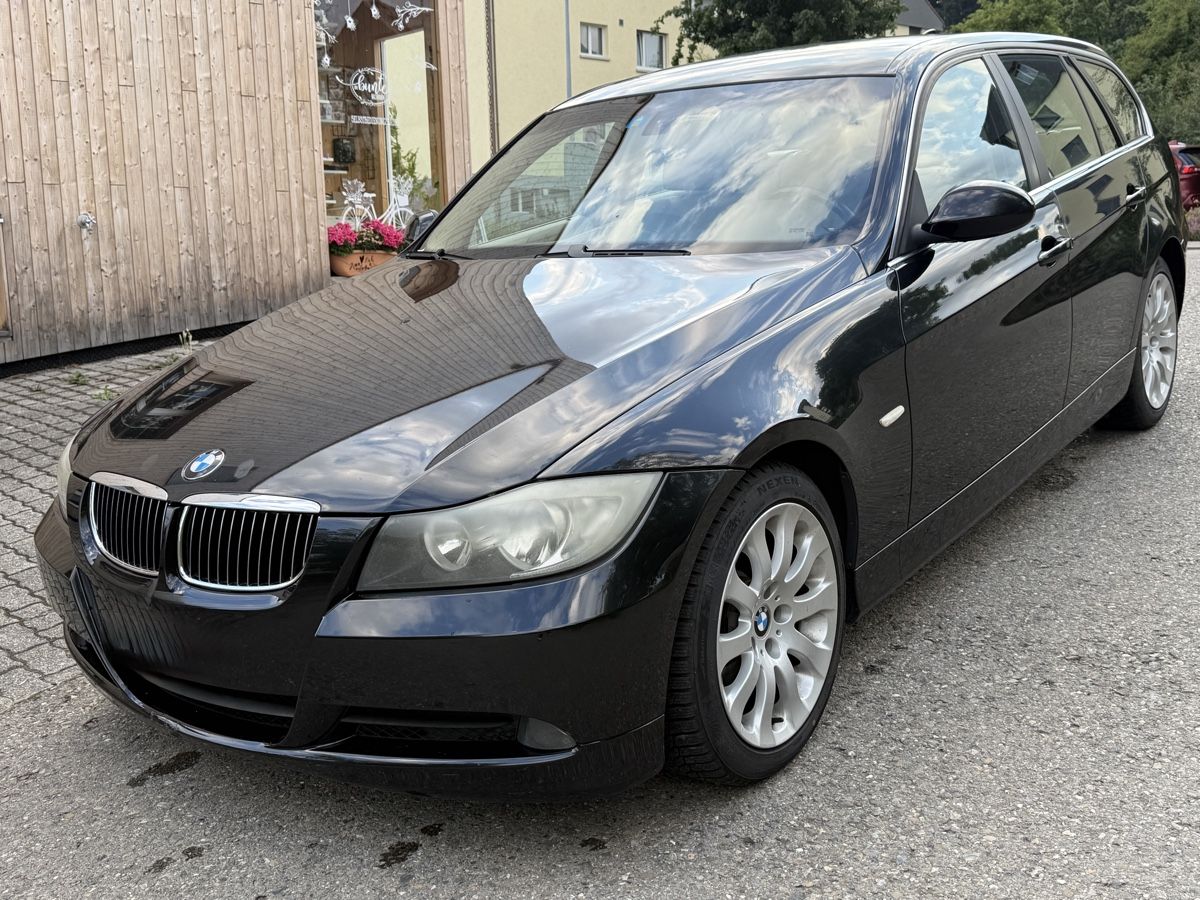 BMW Autos: BMW 325xi Touring – D'occasion à St.Gallen par nouah 8