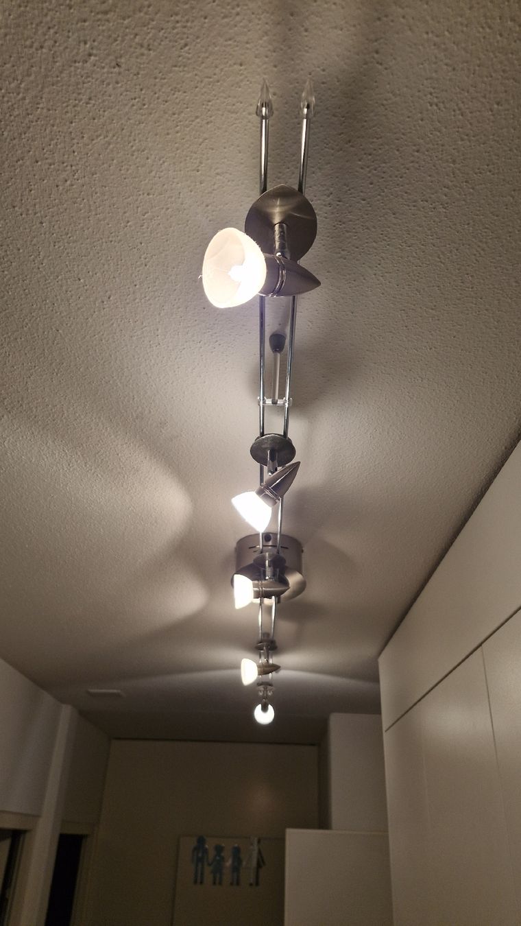 Lustres & lampes de plafonds: Halogenlampe – D'occasion à Greifensee par san_9yzn 1