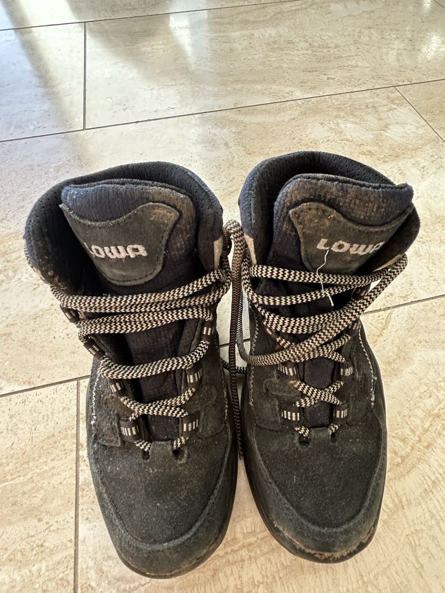 Lowa Scarpe per ragazzi: Lowa Goretex Wanderschuhe Gr. 31 – Usato da Pfungen venduto da perla81 2