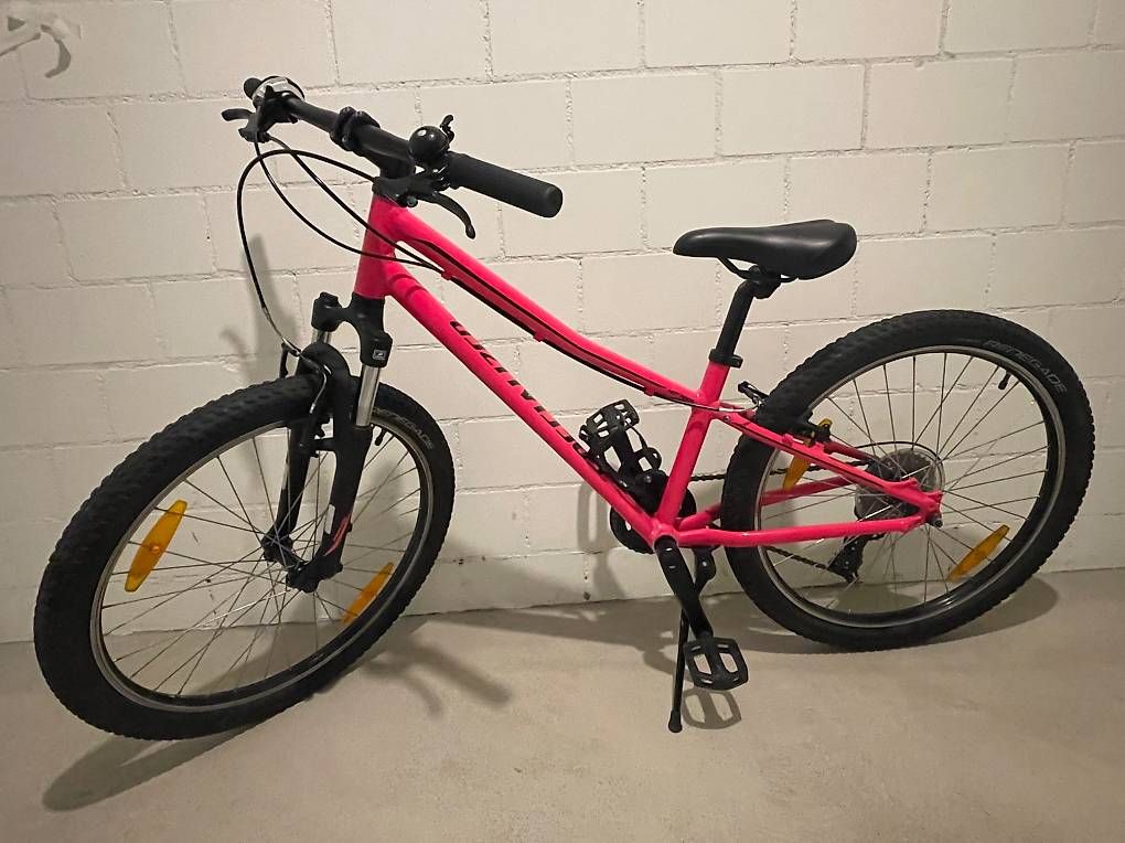 Specialized Velos: Mountainbike pink Specialized 24‘ – Gebraucht aus Jona von Eve10